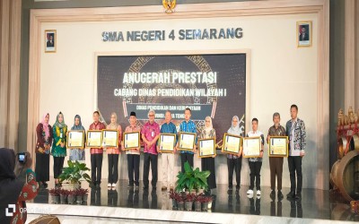 SMK Mataram Semarang Raih Penghargaan Terbaik ke-3 Pengelolaan BOSDA se-KCD Wilayah I Jawa Tengah